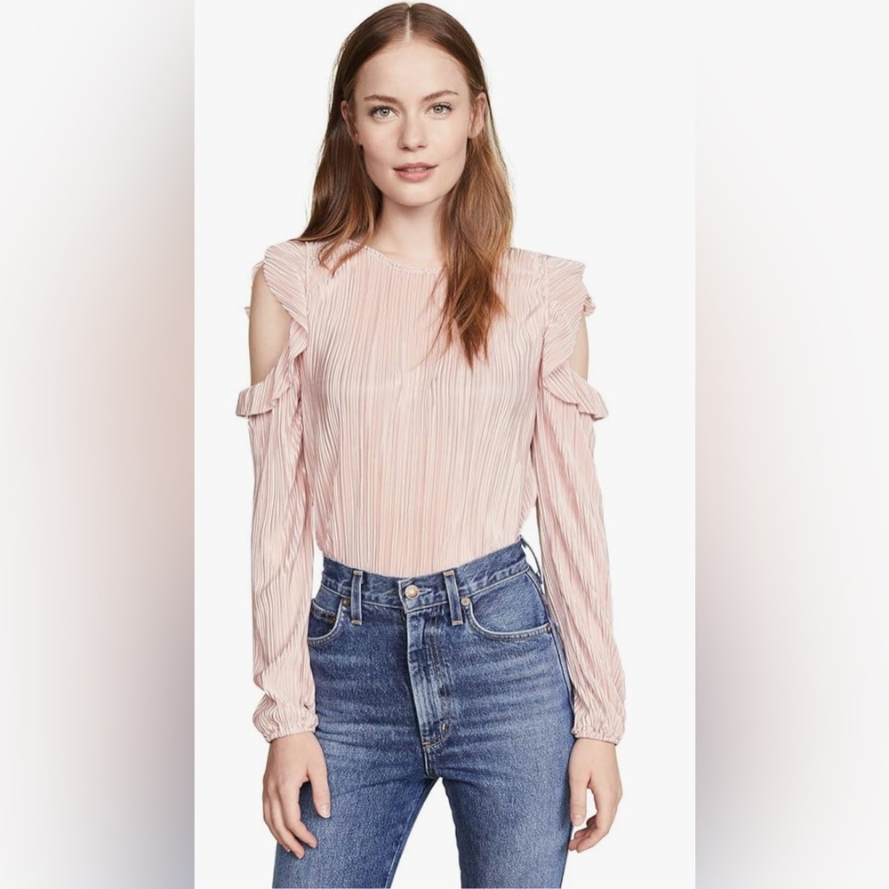 NWT BB Dakota Womens I'm a Professional Pleated Top